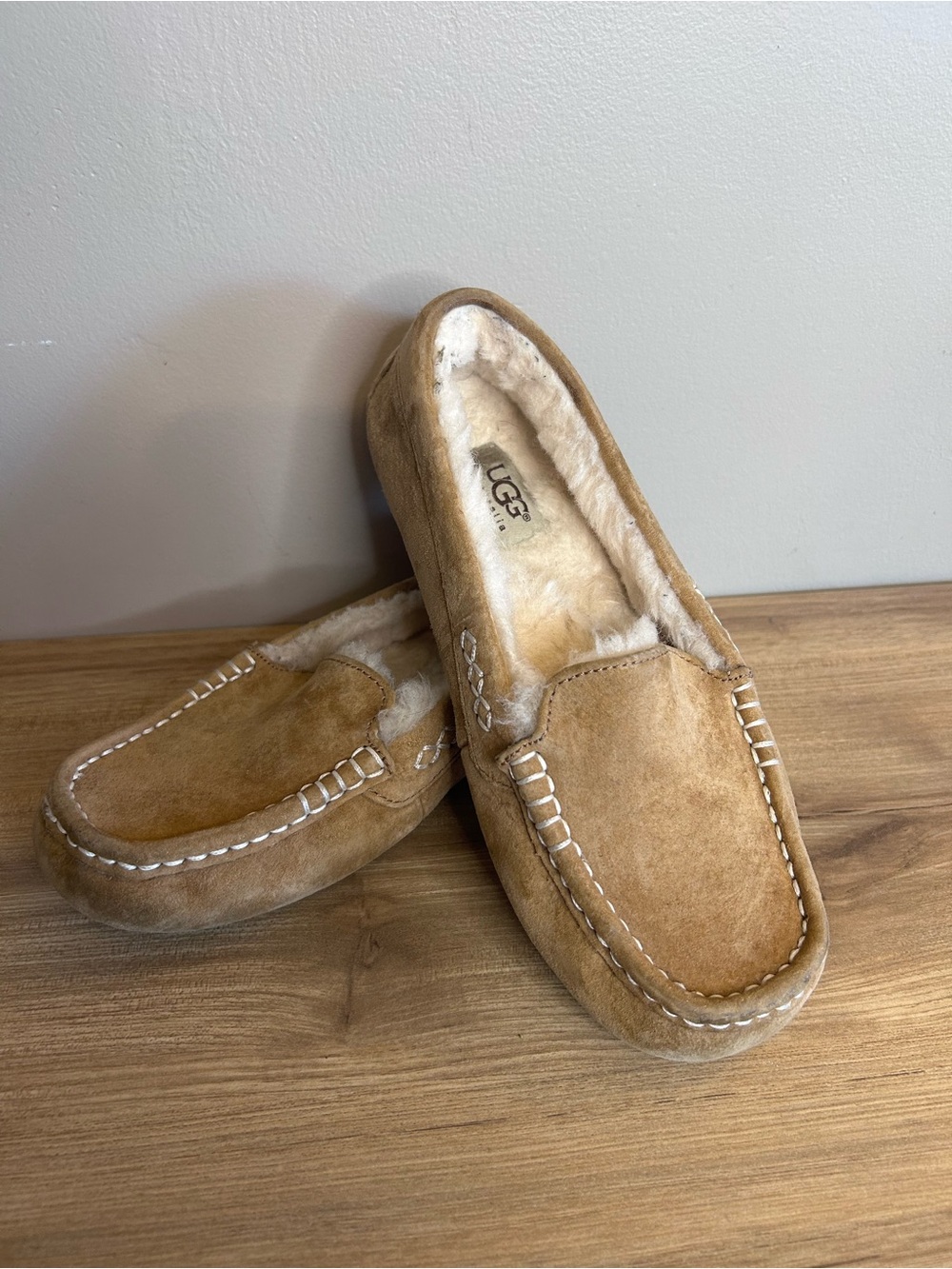 UGG Women’s Chestnut Cozy Moccasin Slippers
